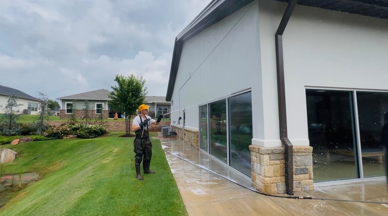 Soft washing results - clean siding after professional cleaning